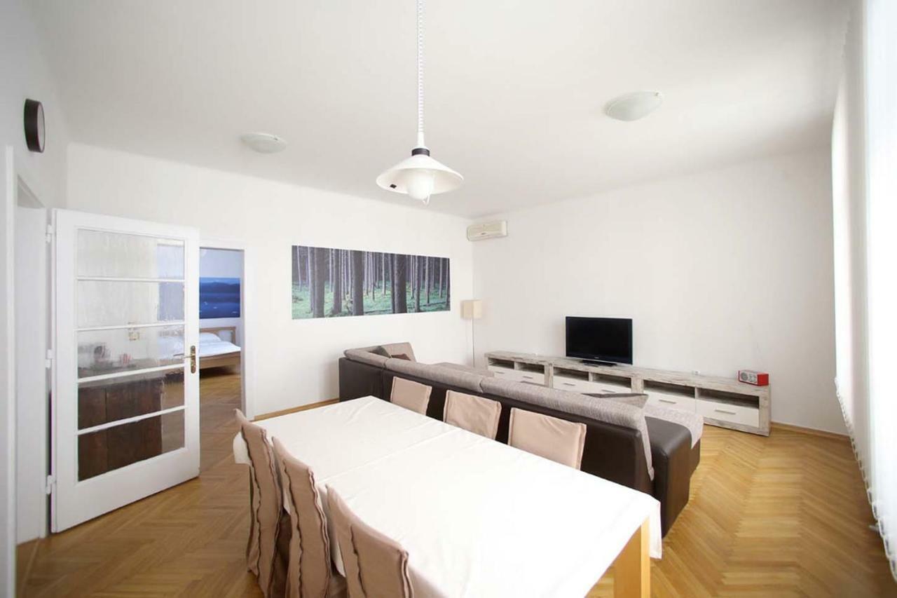 Skyscraper Apartment Tour As Ljubljana Ngoại thất bức ảnh