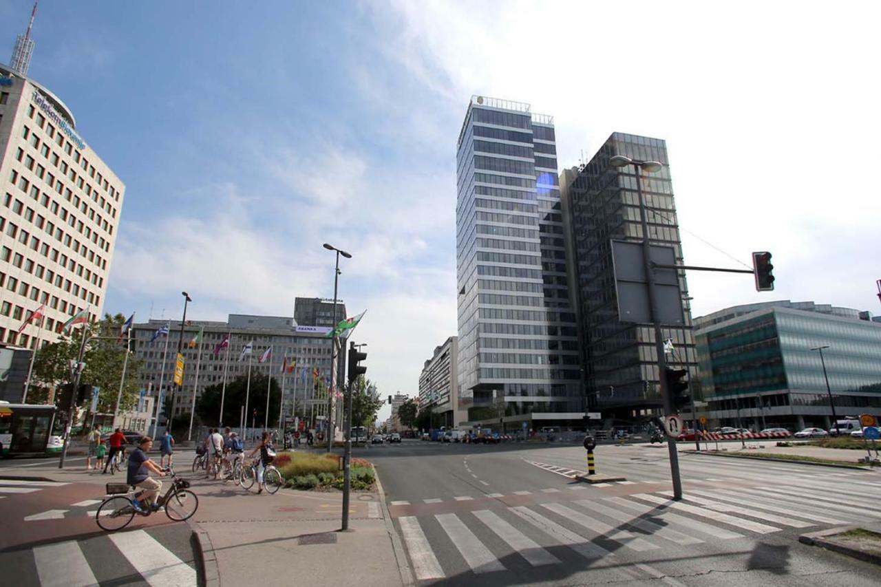 Skyscraper Apartment Tour As Ljubljana Ngoại thất bức ảnh